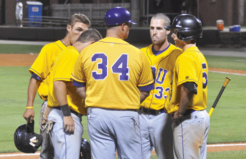 OBU-BSB-2012-Huddle