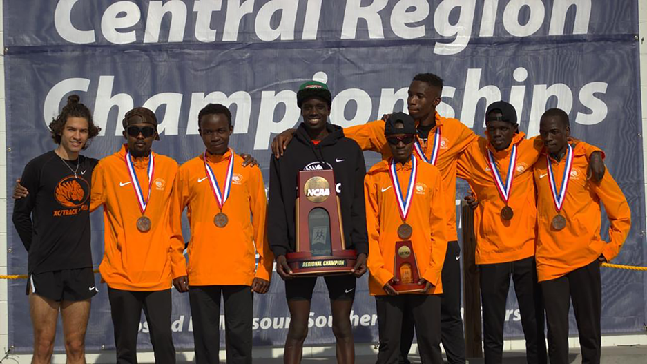 ecu-mxc-23regional-champs